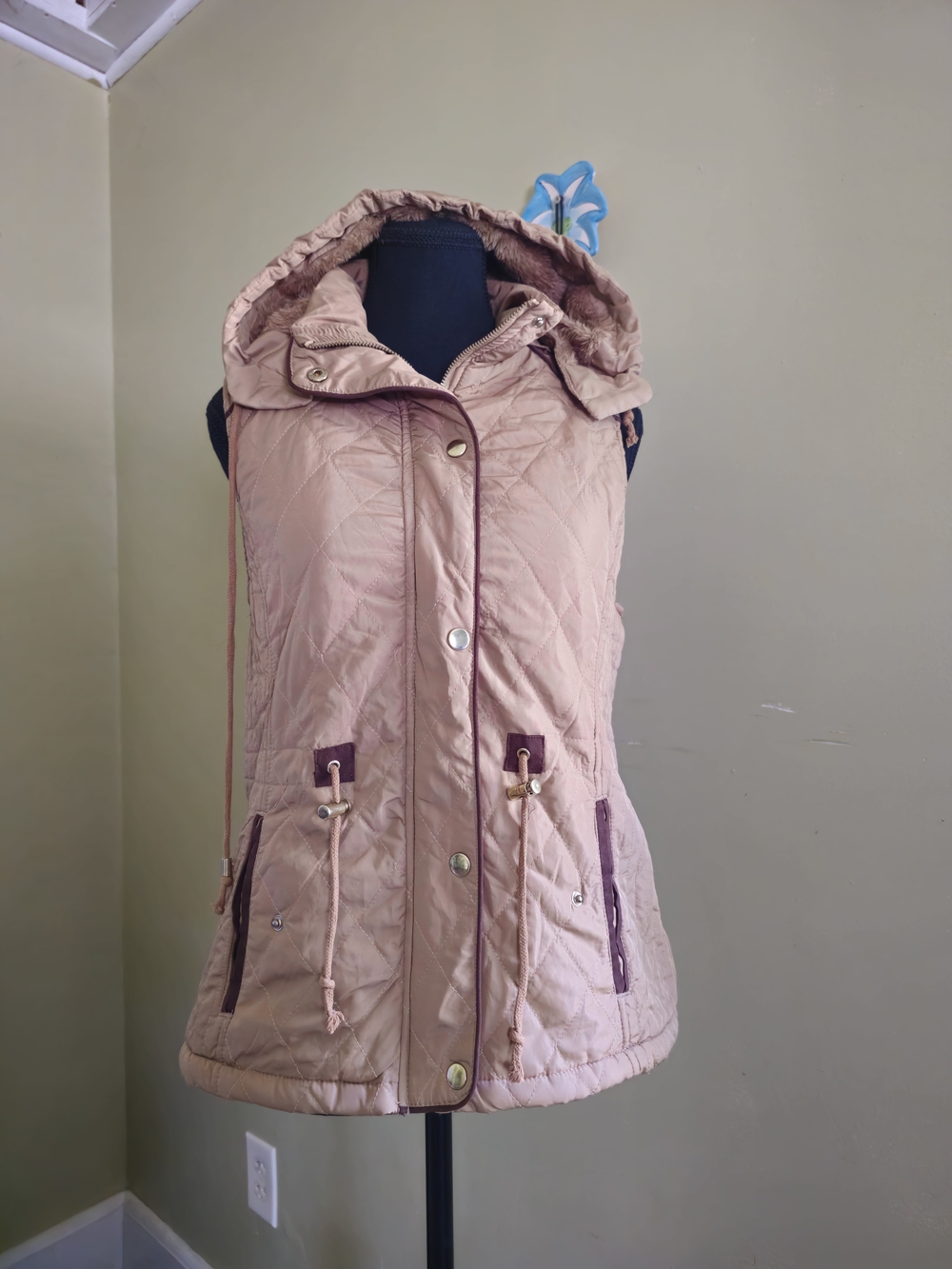 Bundle 7 VEST - Picture 3 of 16